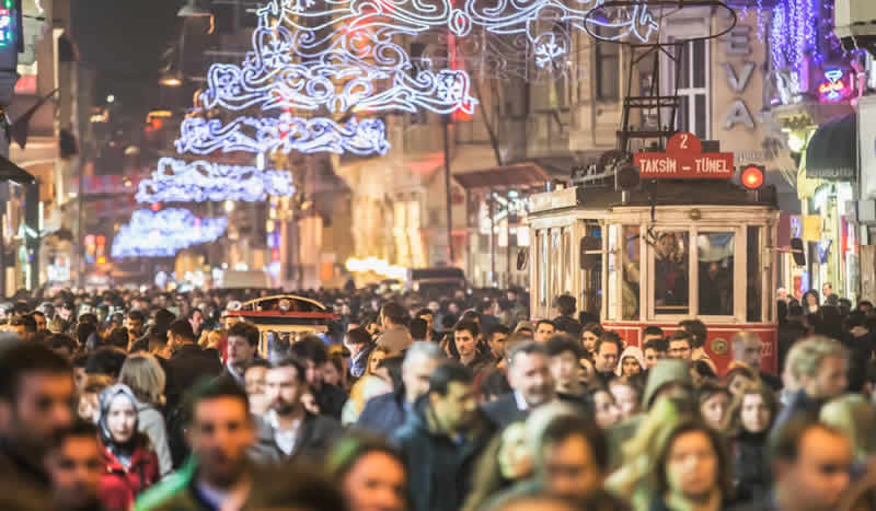 The Best Bars and Clubs in Istanbul: A Nightlife Guide