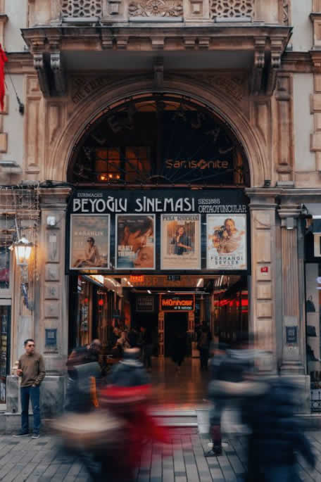 Beyoğlu & Taksim: Modern Energy and Heritage